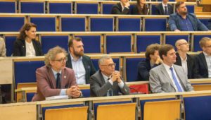 Messenger_creation_65E1B3BF-1B0D-46A3-9AC8-82A0DDFF07EC